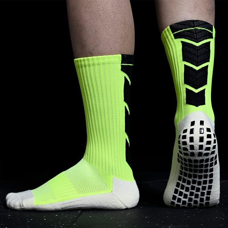 Non-Slip Soccer Grip Socks with Towel Bottom for Enhanced Performance and Stability in Sports - For Soccer Players - Moisture-Wicking & Breathable Fabric - Suitable for Training & Matches - Great Gift for Athletes