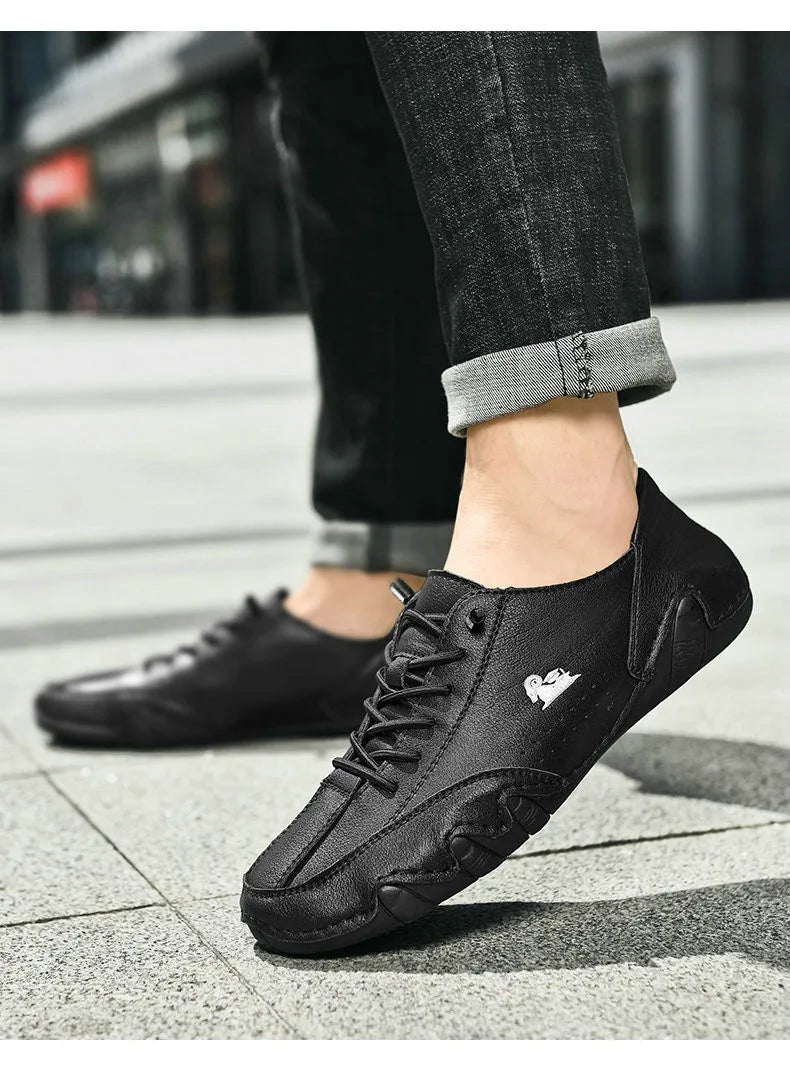 Men Casual Outdoor Fashion Sneakers Soft Leather Sneakers High Top Luxury Men Classic Walking Shoes Winter Motocross Boots 35-50
