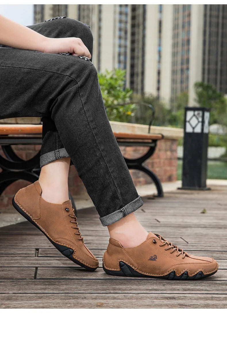 Men Casual Outdoor Fashion Sneakers Soft Leather Sneakers High Top Luxury Men Classic Walking Shoes Winter Motocross Boots 35-50